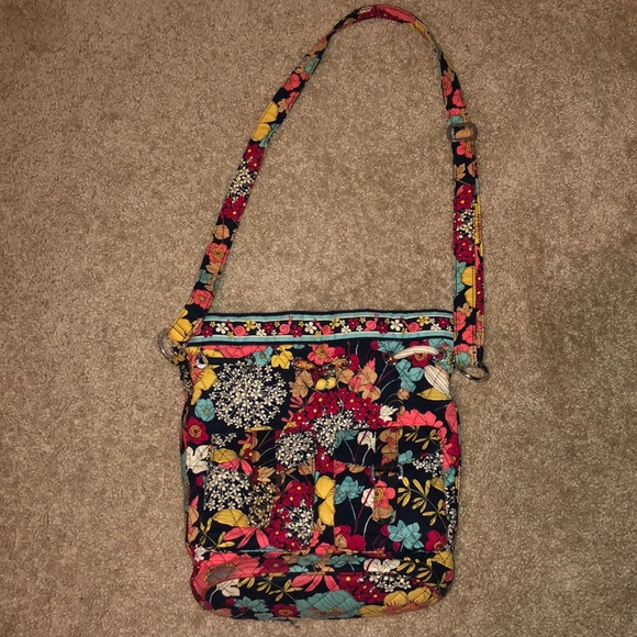 Vera Bradley Handbags - Vera Bradley Tote